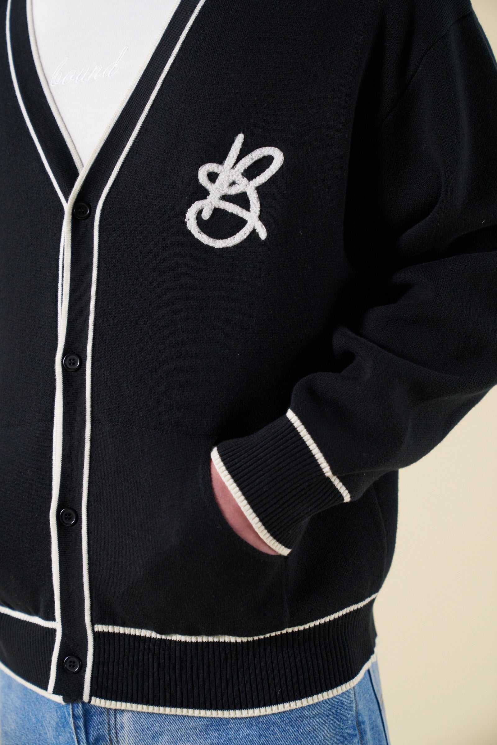 SIGNATURE CHENILLE CARDIGAN - BLACK