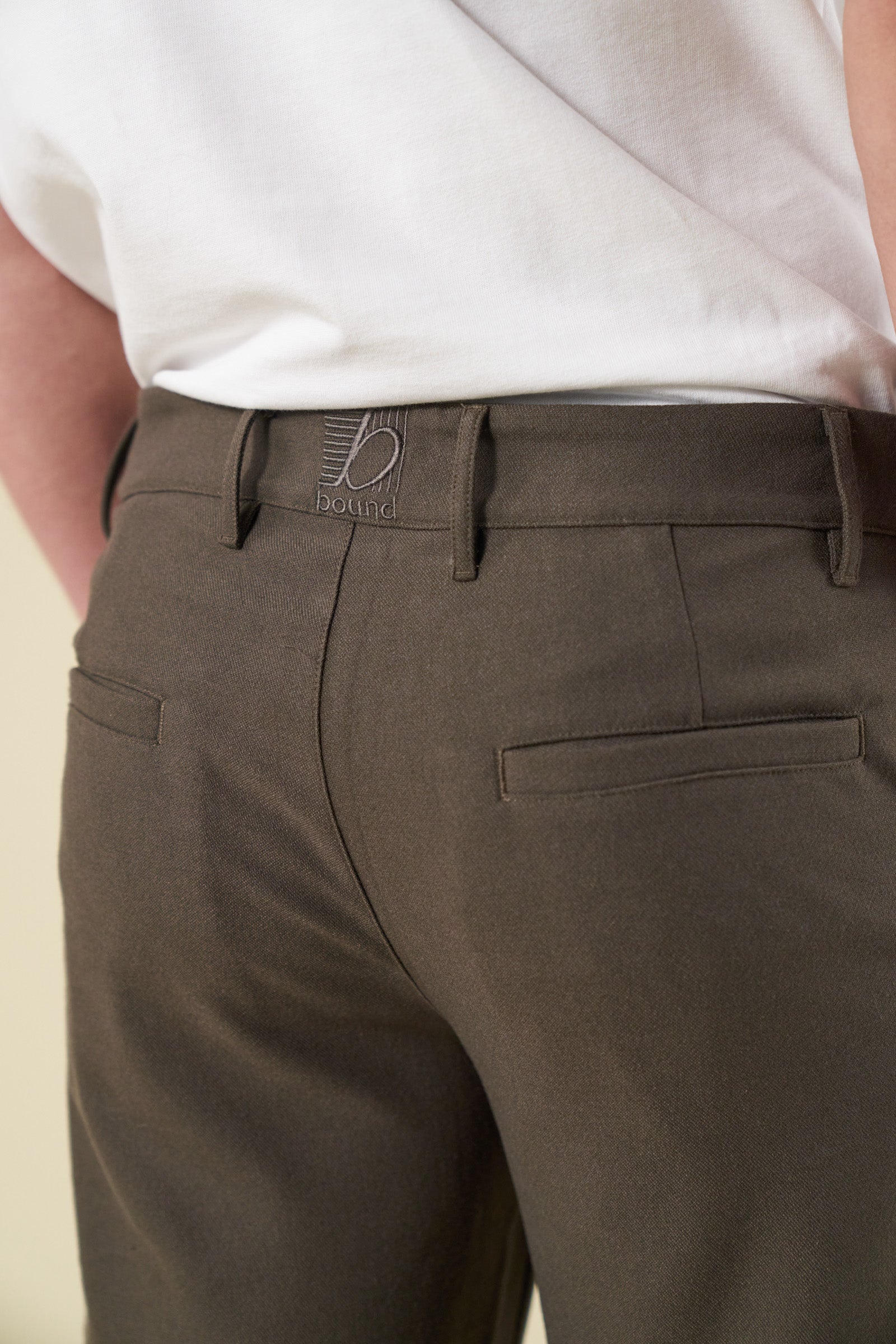 TAPERED CASUAL TROUSER  - BROWN