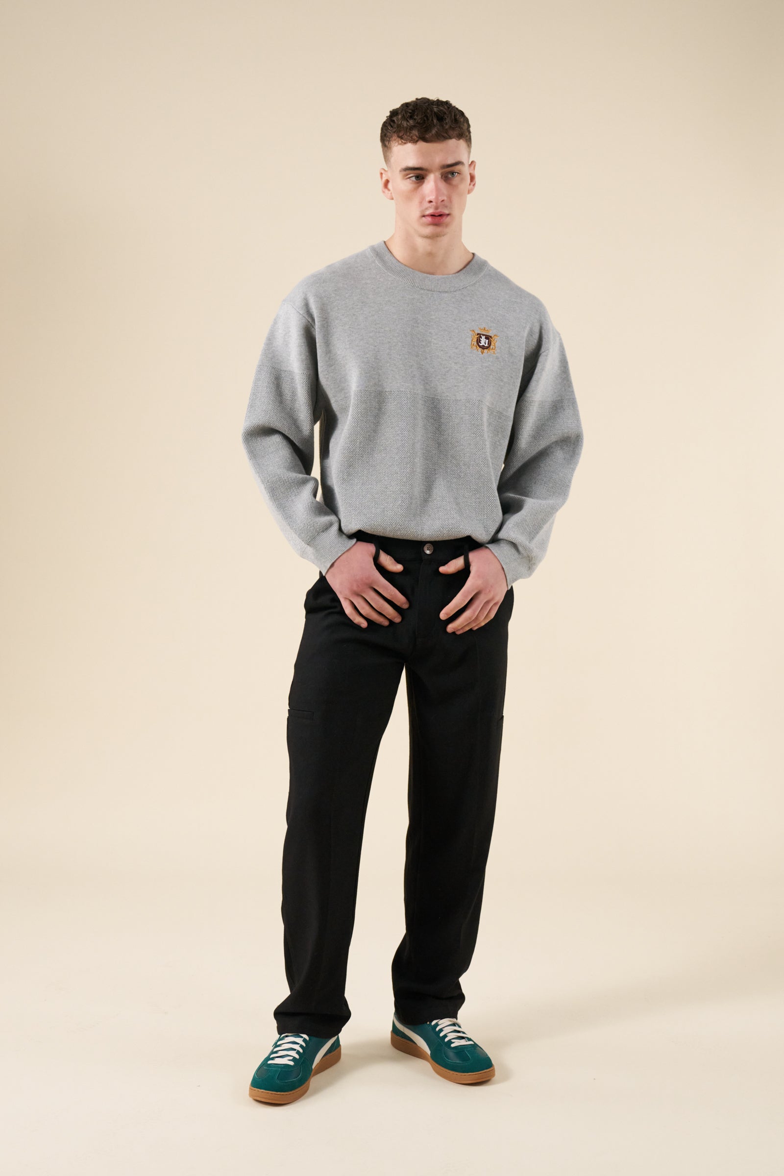 CREST PANEL KNIT SWEATER - HEATHER GREY