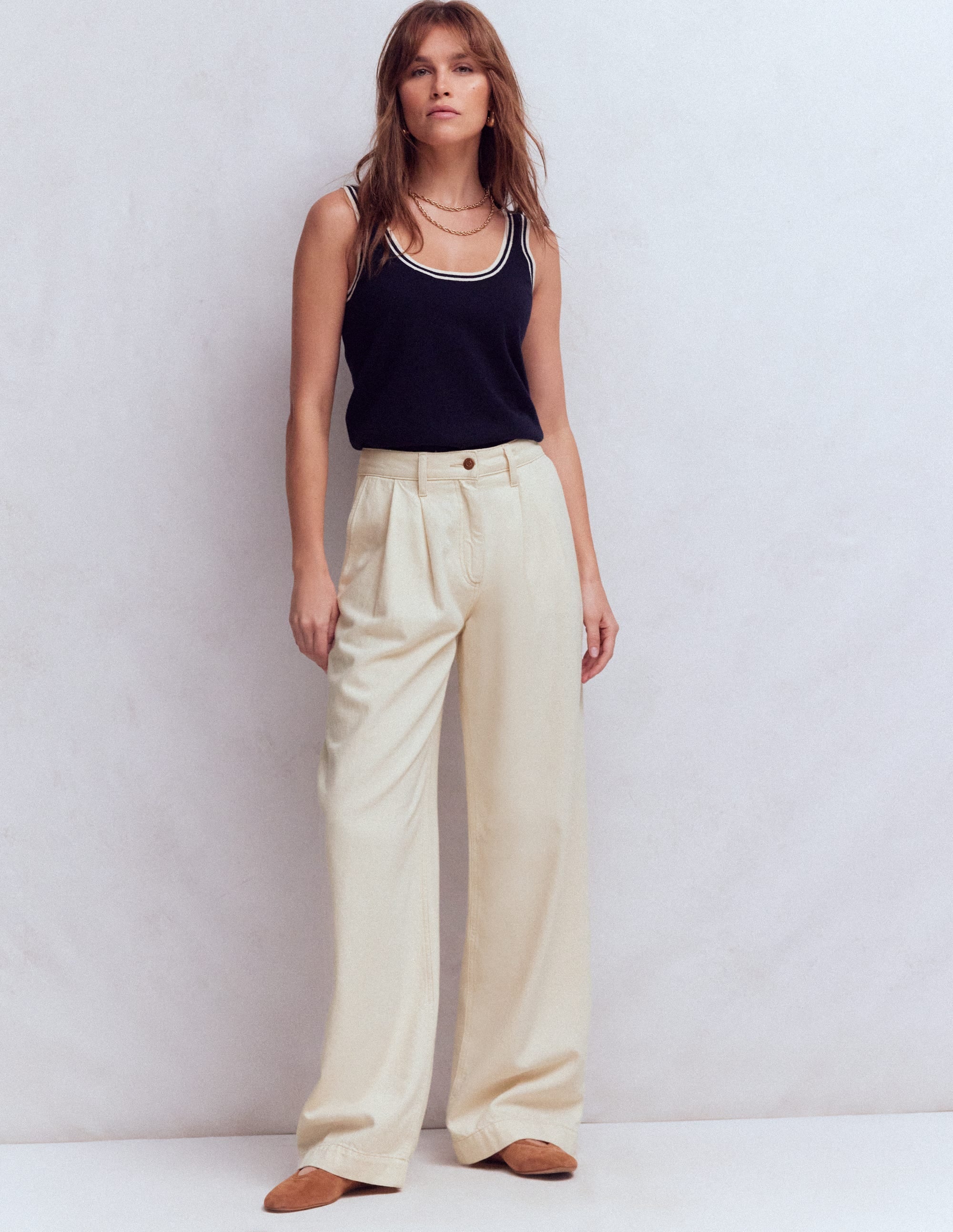 Pleated Wide Leg Jeans-Ecru