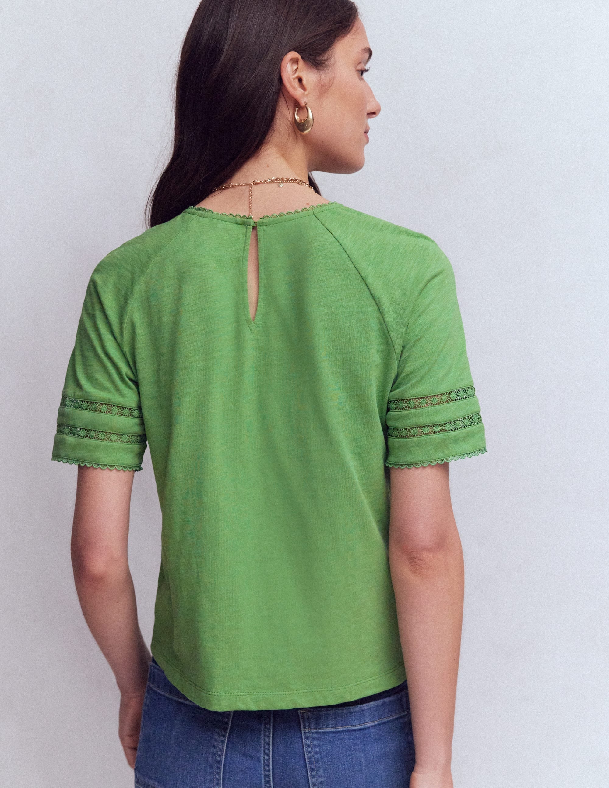 Poppy Trim Crew T-shirt-Stone Green