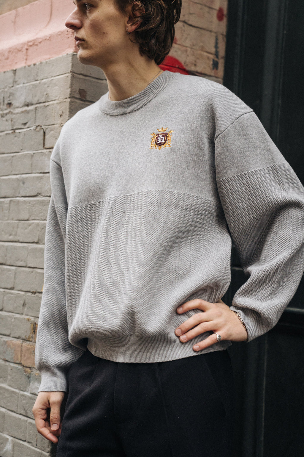 CREST PANEL KNIT SWEATER - HEATHER GREY