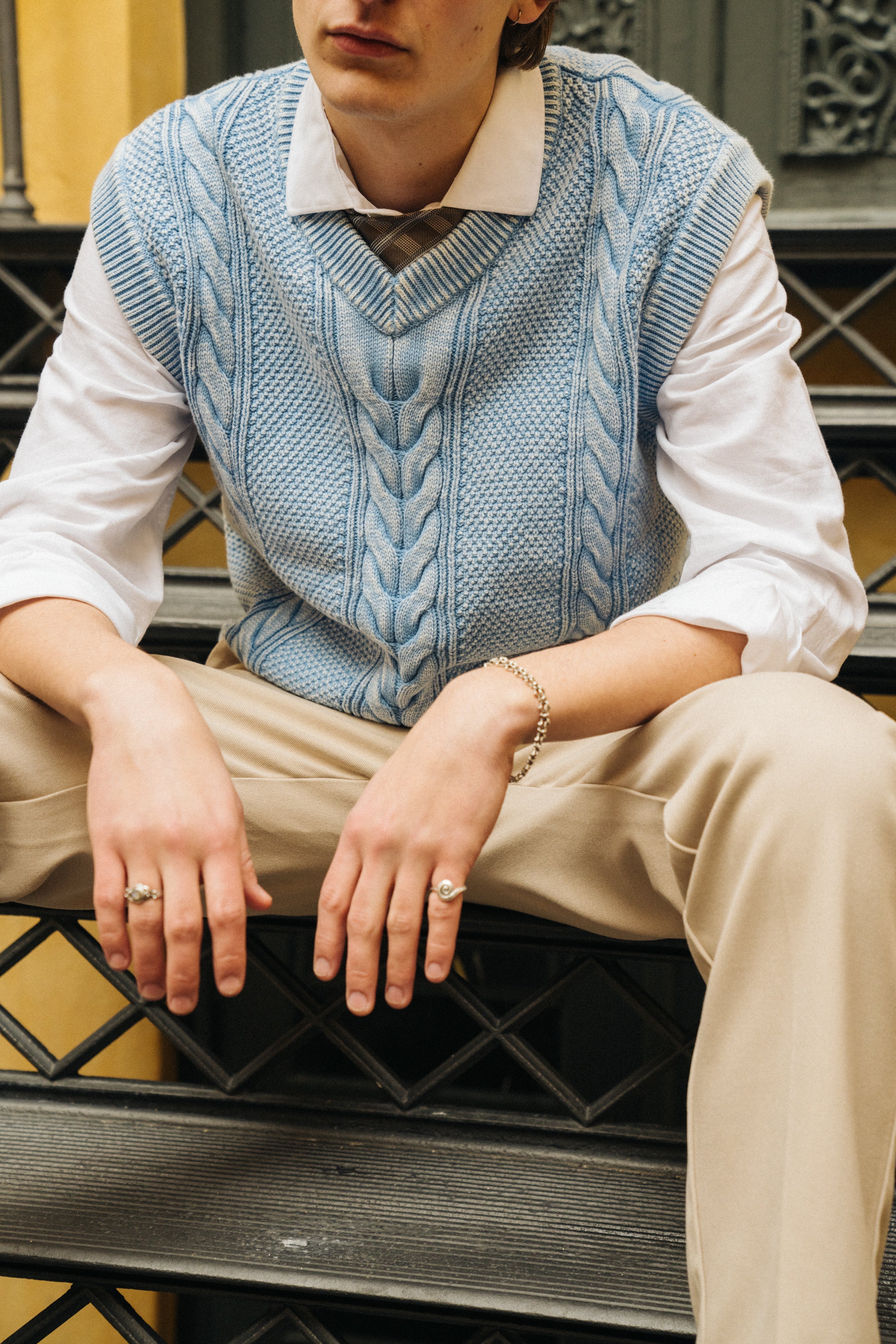 ACID WASH CHAIN VEST - SKY BLUE